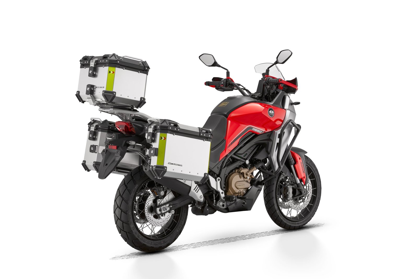 SVT 650X — fotografija 4
